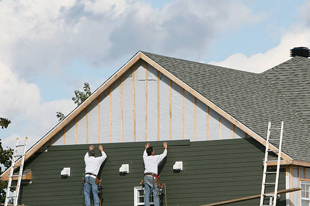 Professional Vinyl Siding technician working in Stoneboro, PA
